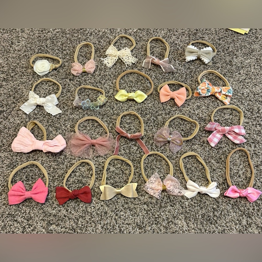 21 Baby Bows